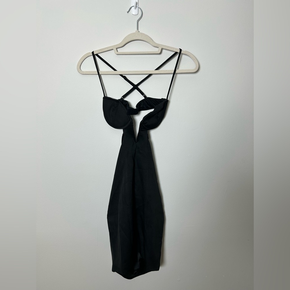 Prettylittlething X Naomi Campbell black v bar strappy open back bodycon dress